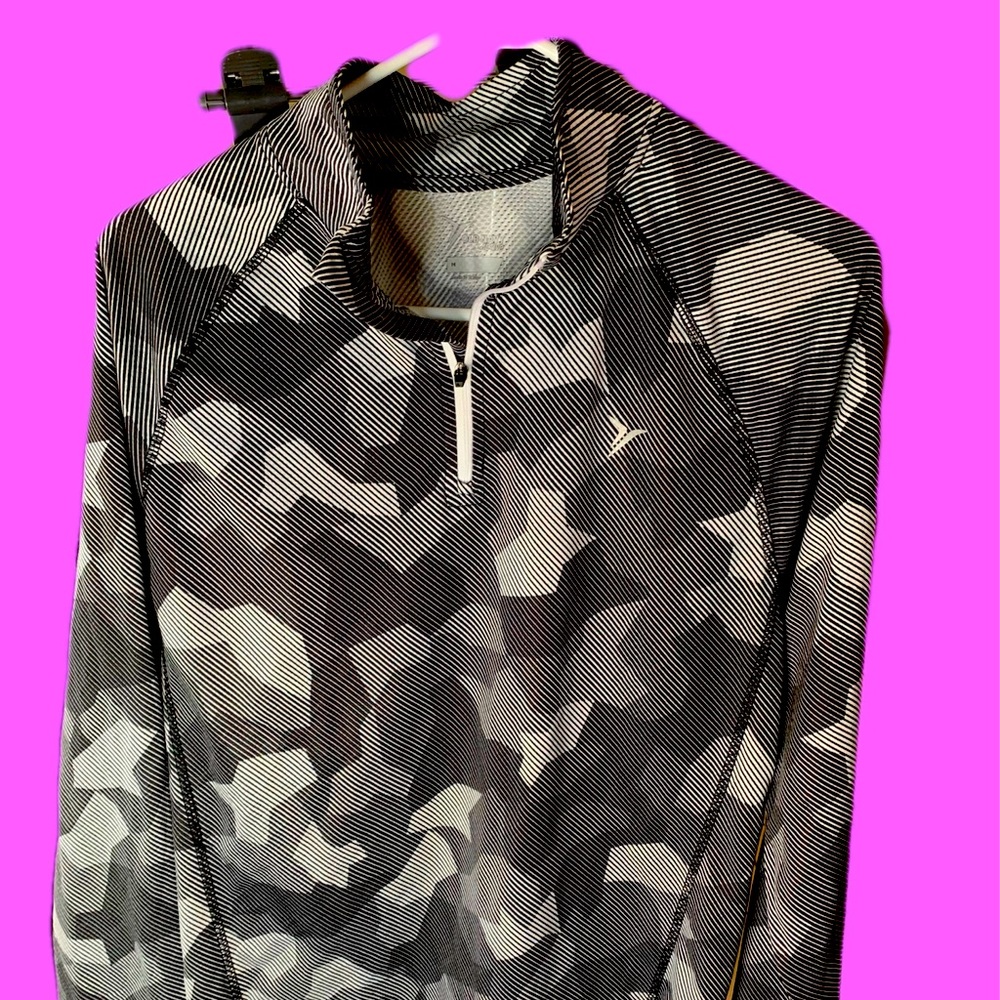 Old Navy Atheleisure Pull Over